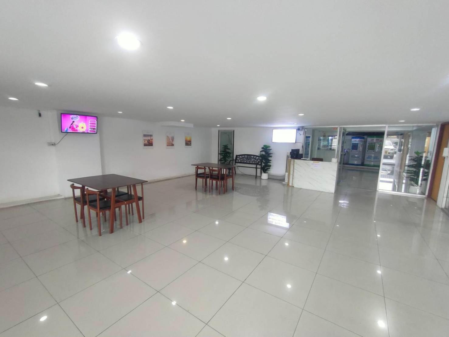 Prl Place Bangkok Exterior photo